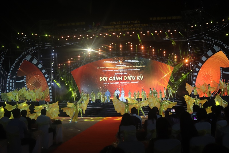 Đại nhạc hội “Đôi cánh diệu kỳ”