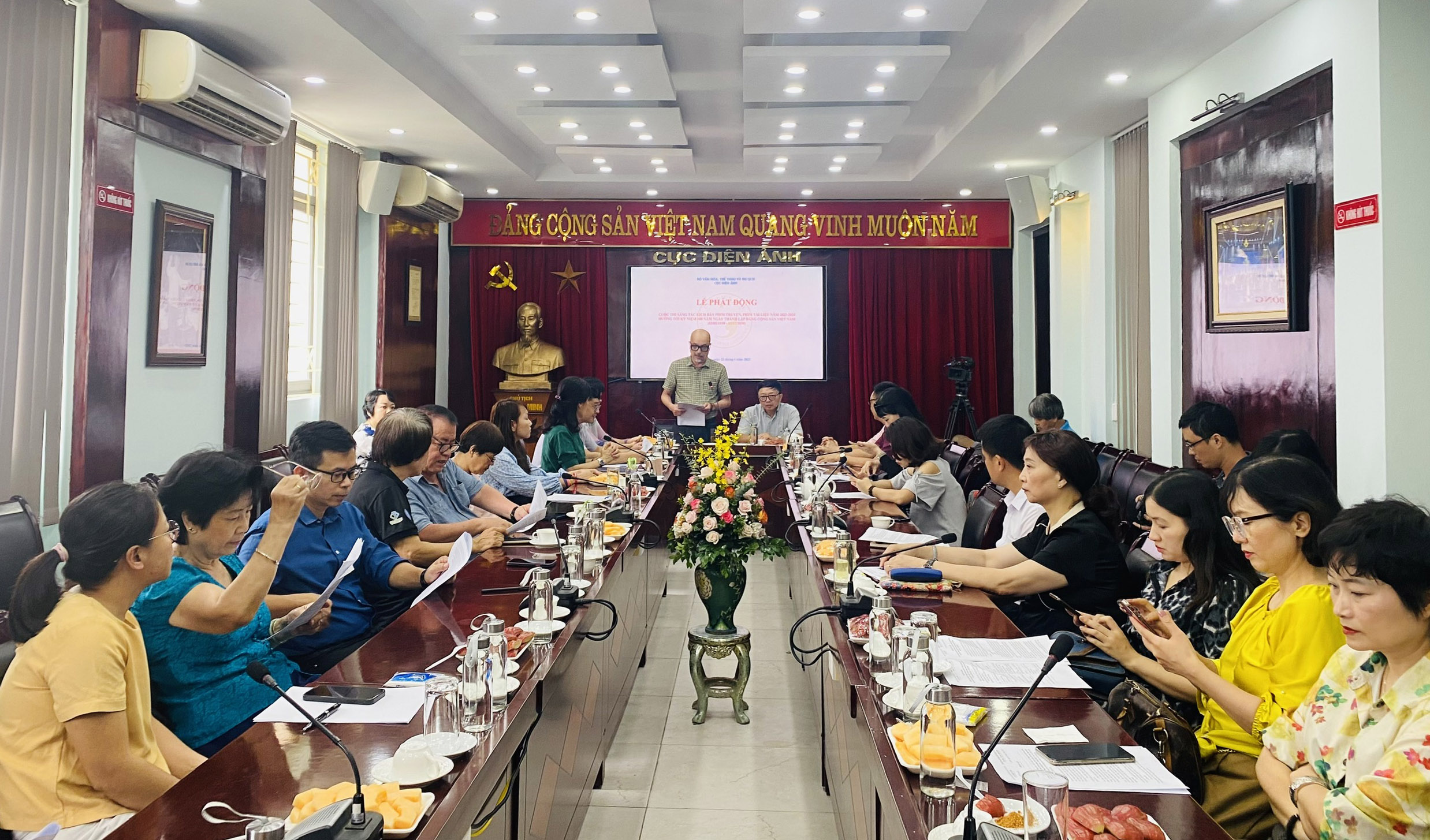 Phát động Cuộc thi “Sáng tác kịch bản phim truyện, phim tài liệu năm 2023-2024 hướng tới kỷ niệm 100 năm Ngày thành lập Đảng Cộng sản Việt Nam (03/02/1930 - 03/02/2030)”